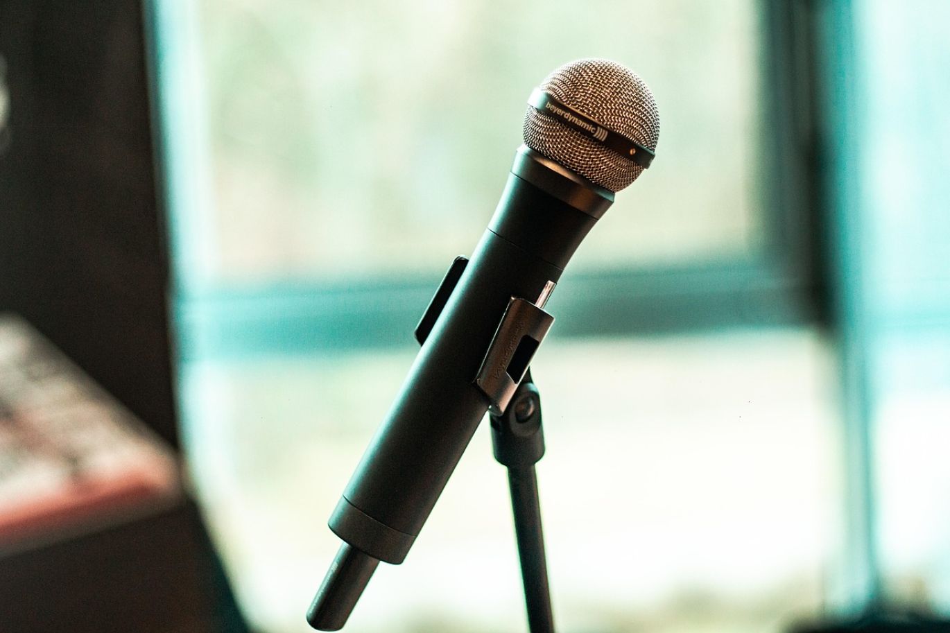 Outdoor Pa System With Wireless Mic